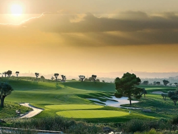 Andy Mossack indulges in some urban golf in Mallorca