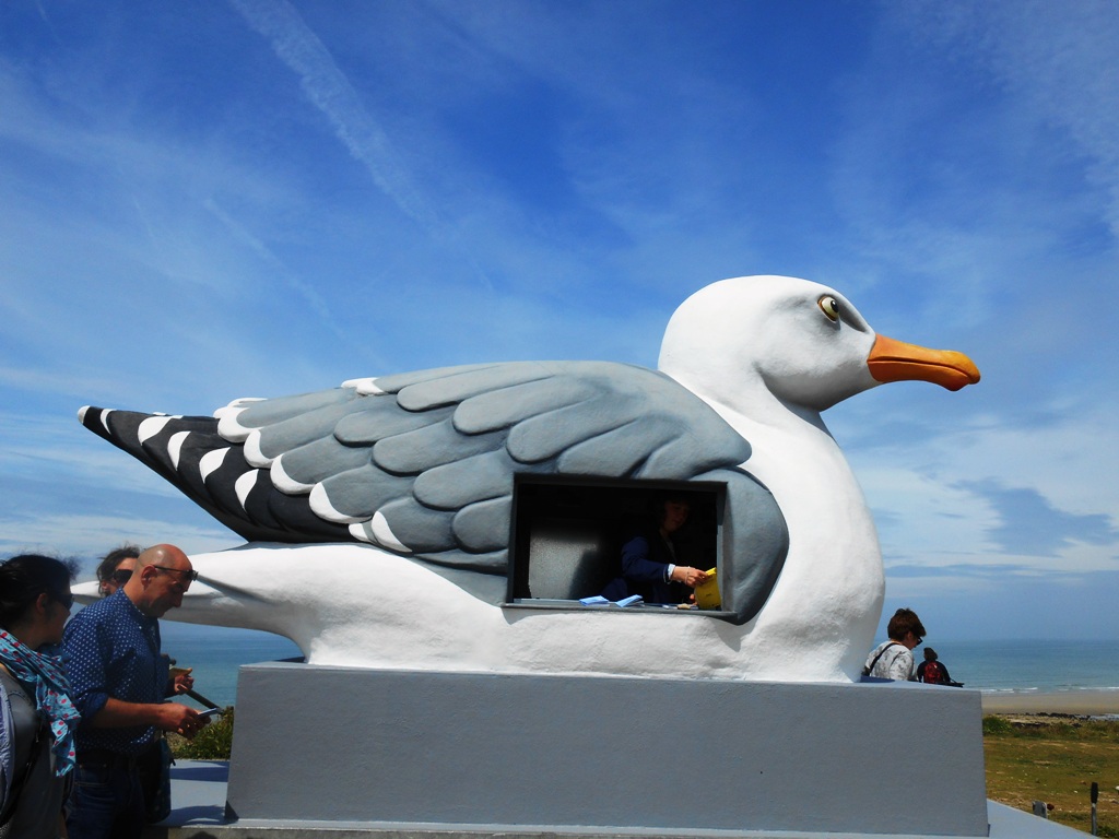 Lucy Daltroff tracels to northern France to visit the Slack Deux Caps Art Festival.