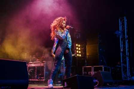 Anna Smith reports back on the Standon Calling Festival in deepest Hertfordshire Ella Eyre Gaelle 03