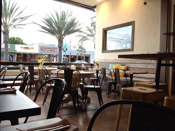 Anthea Gerrie reviews the Hook & Plow in South Los Angeles, a destination often missed by many visitors to LA. 47978d 7d3fb42230a24430bc9822a464b17d06
