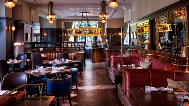 Kollázs Brasserie and Bar Four Seasons Hotel