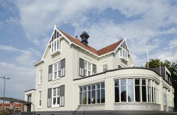 restaurant noble exterior