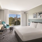 vibe hotel rushcutters sydney executive suite bedroom king 01 2016