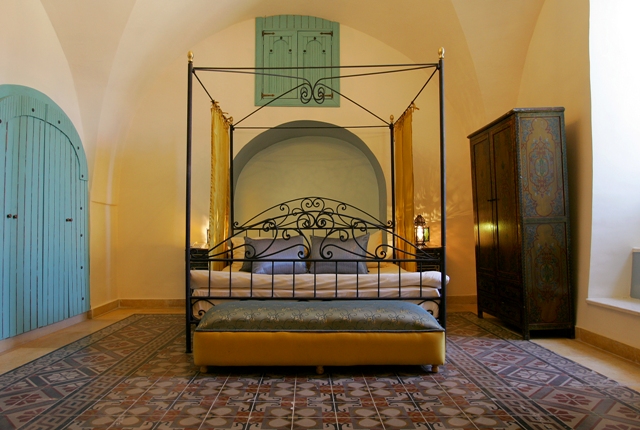 Mount Zion Hotel room shot2