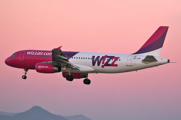 WIZZ AIR applies for UK air operator certificate