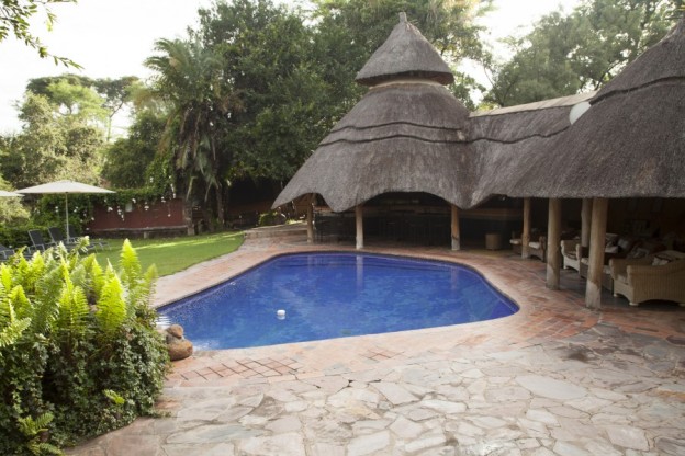 Stuart Forster reviews the magnificent Pamuzinda Safari Lodge in Zimbabwe.