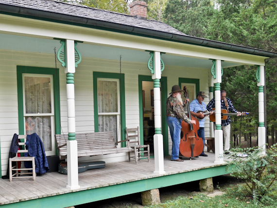 Rupert Parker provides his personal guide to Kentucky, and how to enjoy the Bluegrass state.