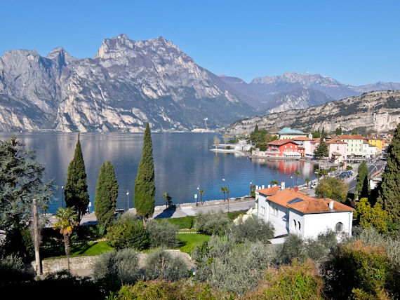 hiking Lake Garda