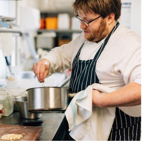 Andy Mossack reviews the Colton Arms Supper Club