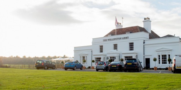 Andy Mossack stays and eats at The Wellington Arms in Hampshire