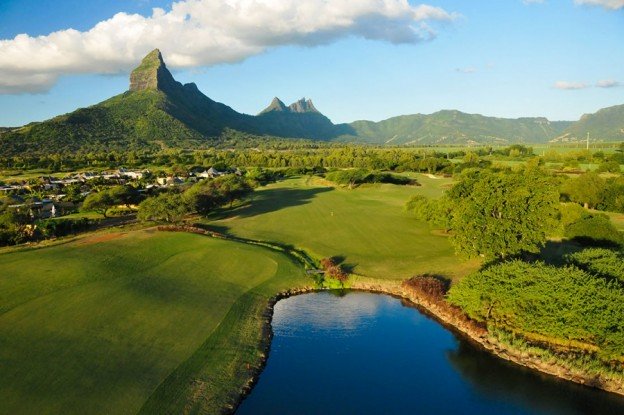 Andy Mossack reviews Tamarina Golf Club in Mauritius. Perhaps an undiscovered jewel.