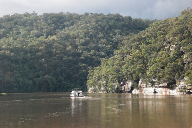 Anna Smith goes searching for The Hawkesbury River behind the Blue Mountains in New South Wales.