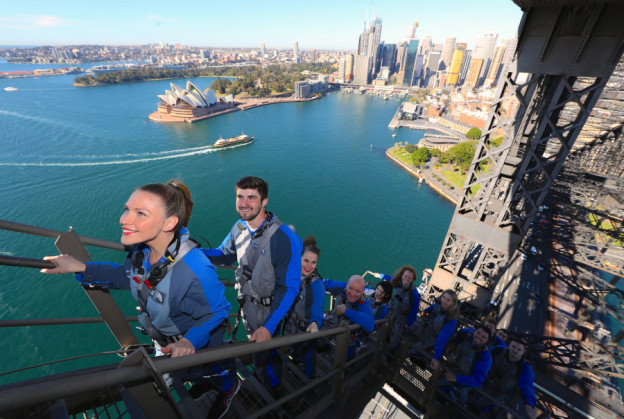 Andy Mossack discovers climbing Sydney Harbour Bridge at night is a whole different way of getting your adrenaline rush. DG1 6525 e1598459381185
