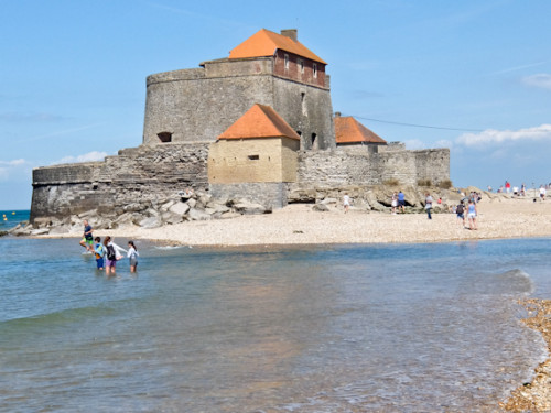 Rupert Parker is hiking the Opal Coast 50km between these two iconic ferry ports, with the white cliffs of Dover his constant companion on the other side of the channel. Vauban Fort Ambleteuse e1597309137668