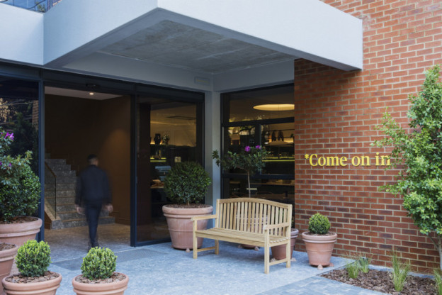 Join Brian Berkman as he explores Home* Suites Home Bristol, Johannesburg's latest boutique hotel. 1U4A5302