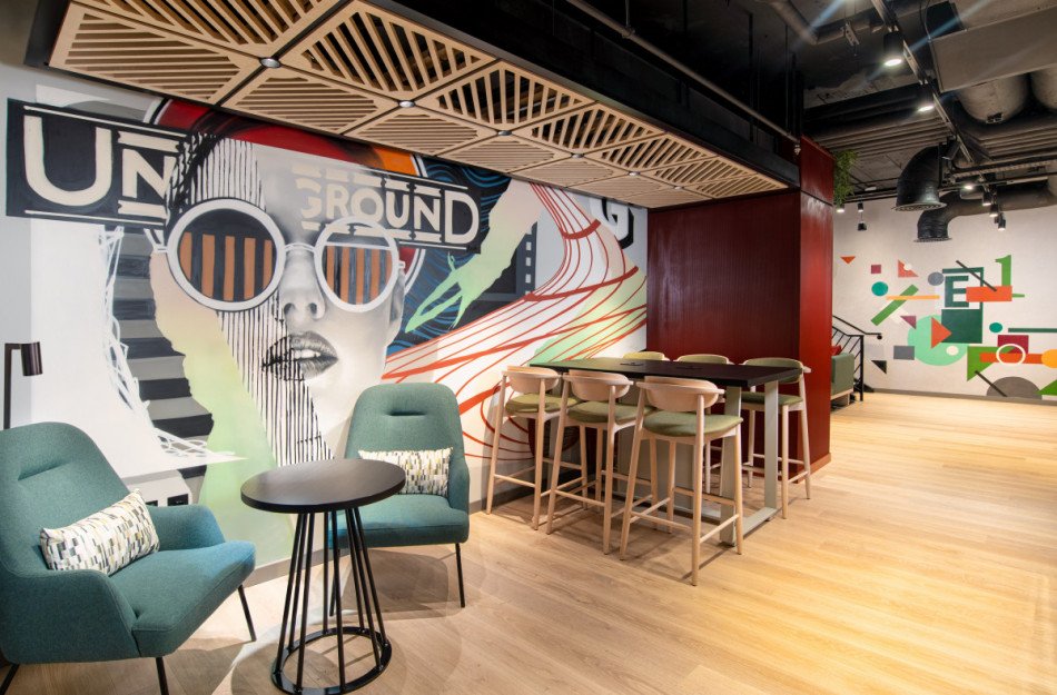 Hyatt Place London City East lobby updated