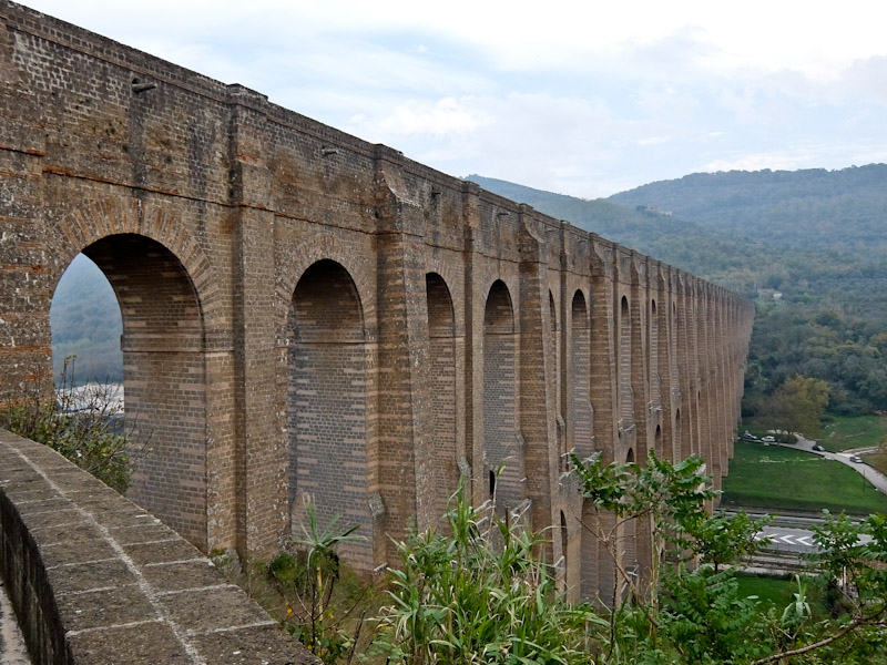 Aqueduct Carolino
