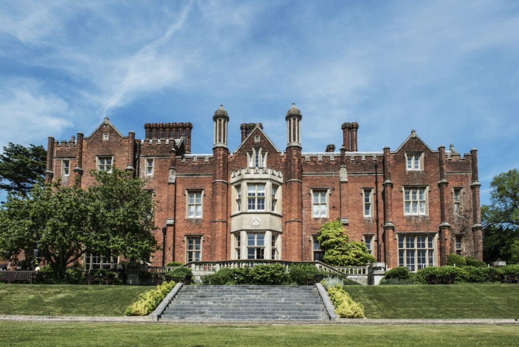 De Vere Latimer Estate 3 LRG e1651933270533