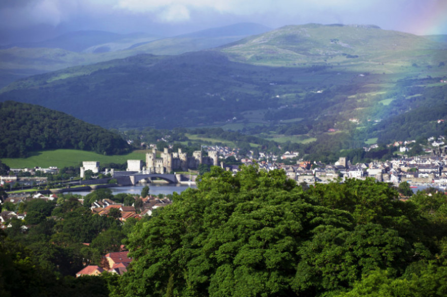 view towards conwy from bodysgallen hall hotel restaurant and spa llandudno wales 29809375445 o