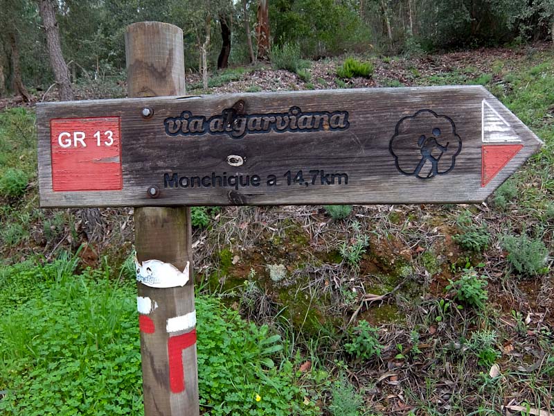 Signpost near Marmelete