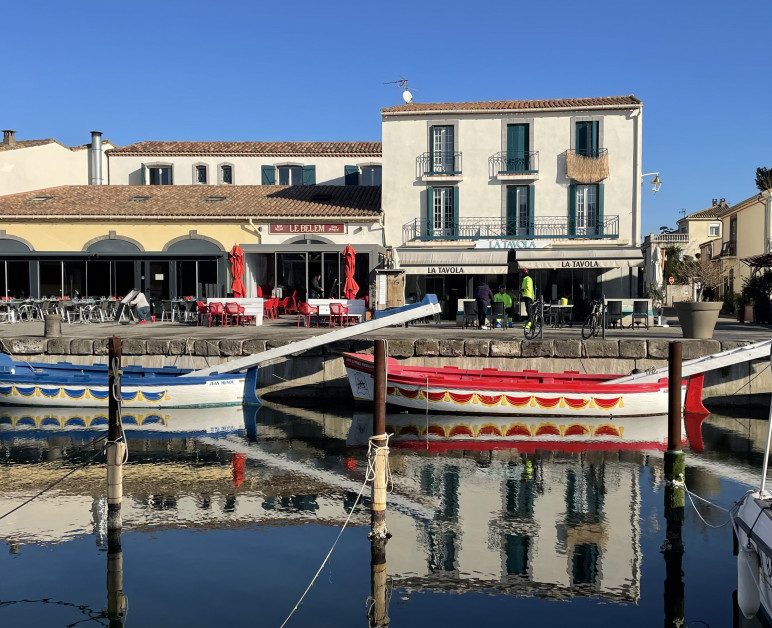 Jousting boats in Marseillan harbour