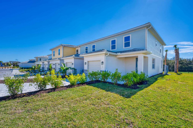 Spectrum Resort townhome front garden