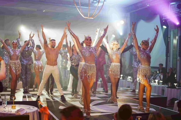 Roxie Rocks Chicago at the London Cabaret Club. Great night out in London. 1 Roxie Rocks Chicago at the London Cabaret Club