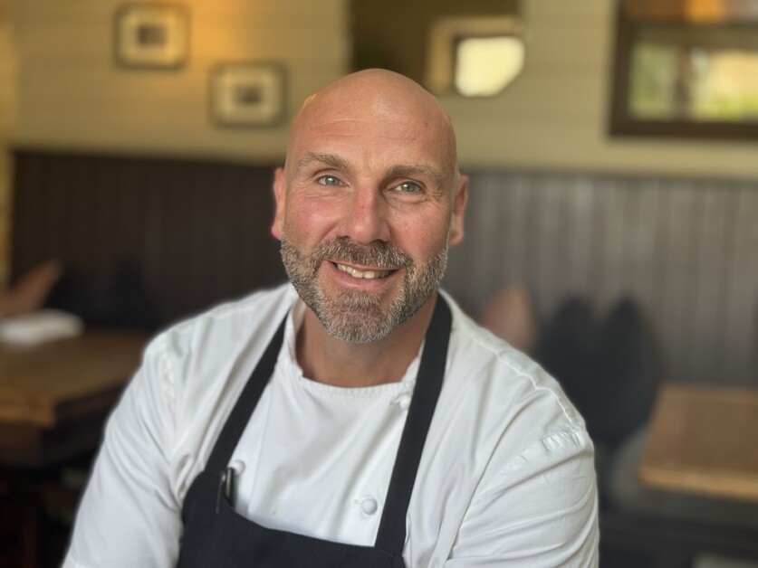 Rob Rees tries the new summer menu at The Killingworth Castle his favourite Cotswolds gastropub, near Blenheim Palace, Oxfordshire.