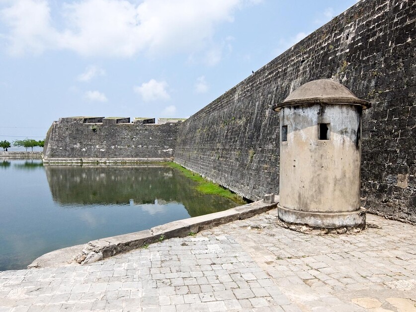 Rupert parker goes slow and explores the city of Jaffna and its peninsula in his guide to cycling Sri Lanka.