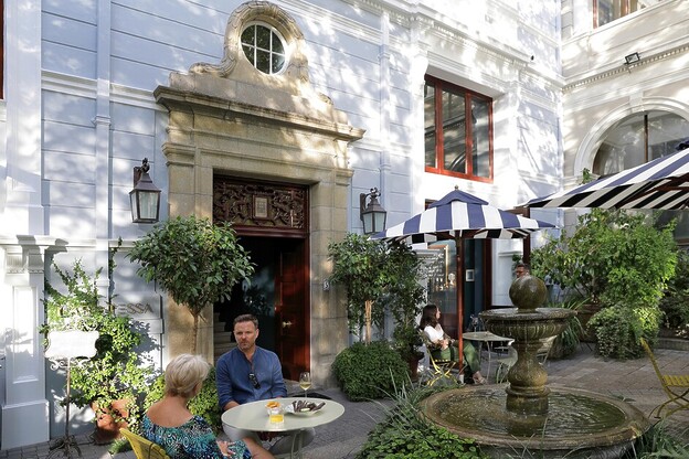 Frank Mannion is cocooned on a trip to Cape Town at the Labotessa Luxury Boutique Hotel