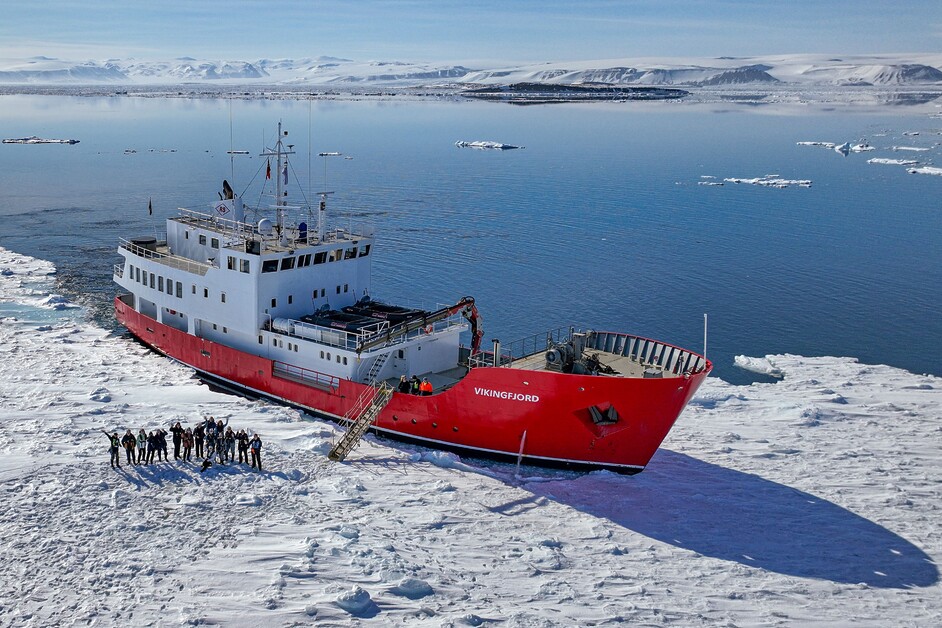 Andy Mossack joins a Secret Atlas Micro Cruise with just twelve guests exploring the Arctic Svalbard Archipelago.