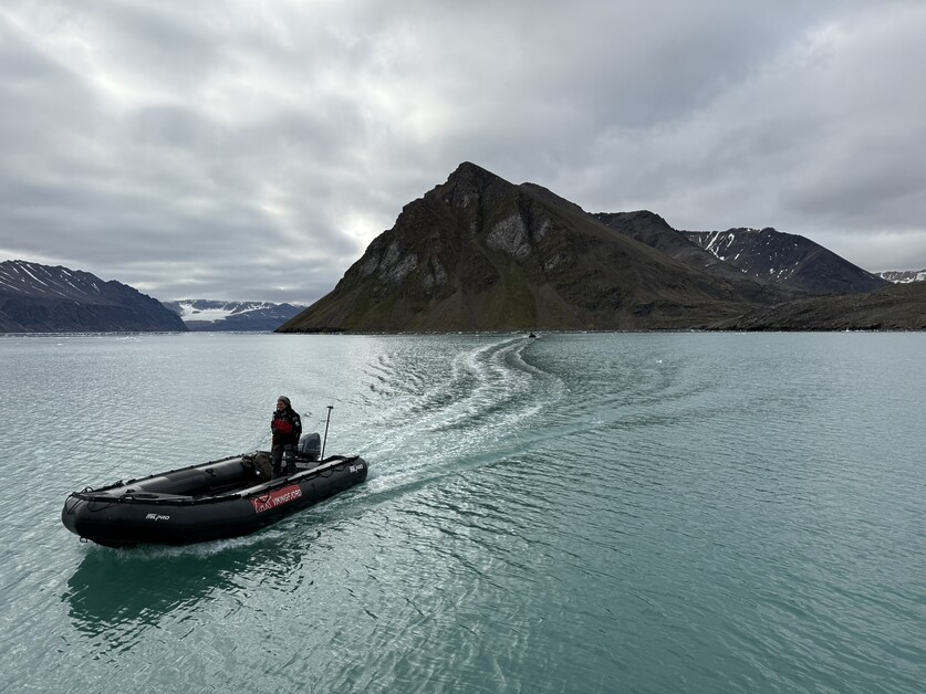 Andy Mossack joins a Secret Atlas Micro Cruise with just twelve guests exploring the Arctic Svalbard Archipelago.