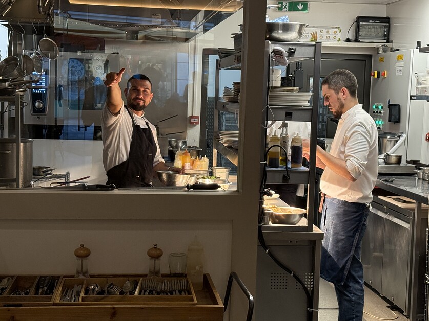 Andy Mossack reviews Rayuela, an Iberian feast of flavour.
