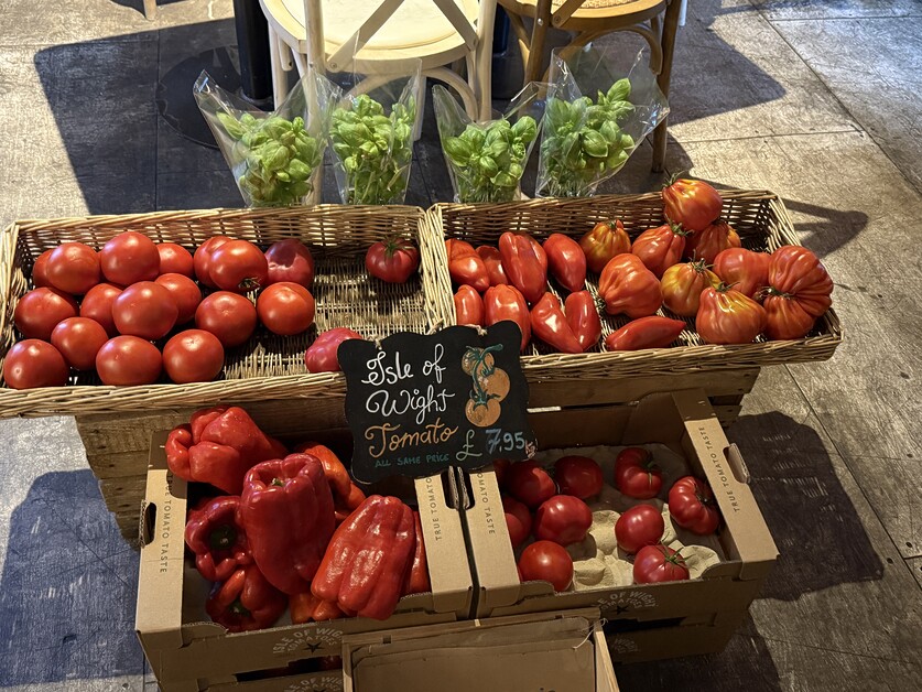 Andy Mossack reviews Rayuela, an Iberian feast of flavour.
