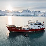 Andy Mossack joins a Secret Atlas Micro Cruise with just twelve guests exploring the Arctic Svalbard Archipelago.
