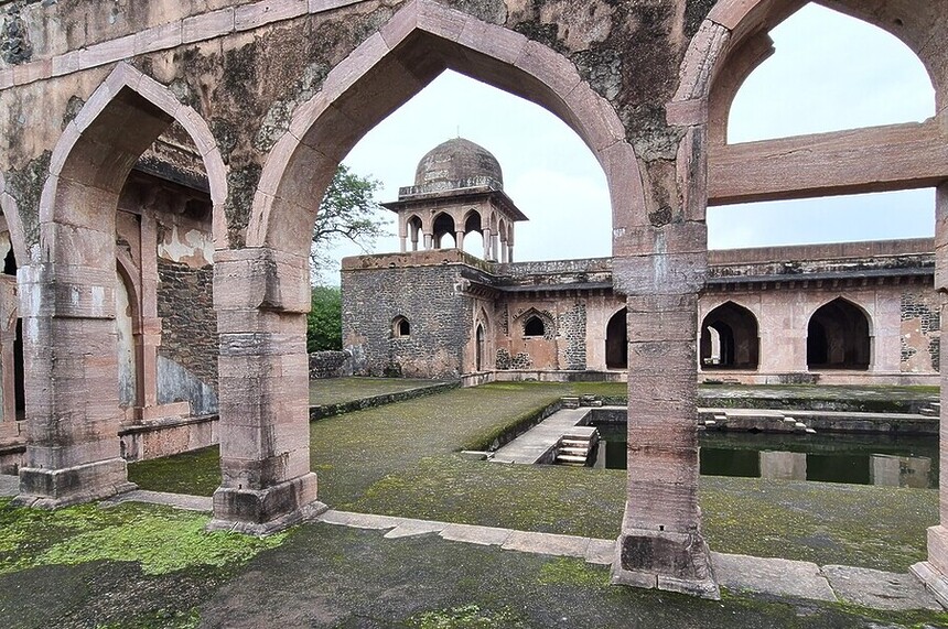 Mark Nicholls explores Mandu the rural heart of India and discovers a forgotten city.