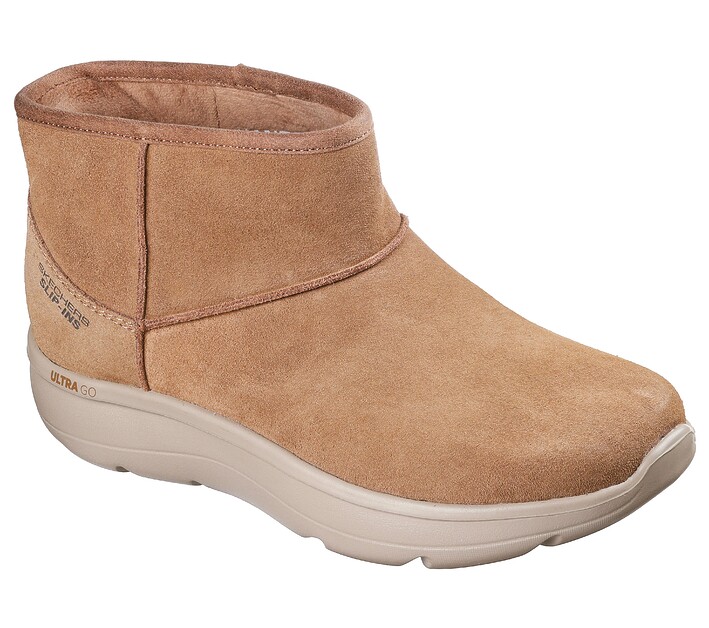 In his new footwear round up Andy Mossack road tests the very best Skechers Slip-Ins for walkers.