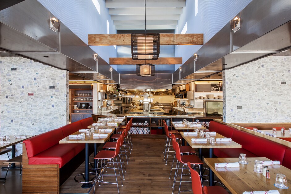Anthea Gerrie Gets Down And Dirty With Clam And Lobster Shells At Fabulously Fishy Connie And Ted’s, West Hollywood