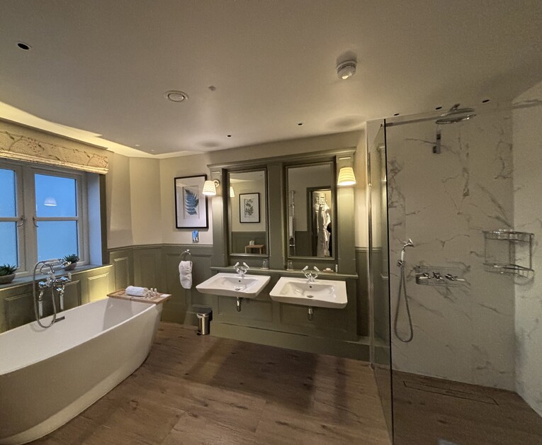 Anthea Gerrie Indulges Her Pooch In The New Forest At The Incredibly Dog-Friendly Montagu Arms