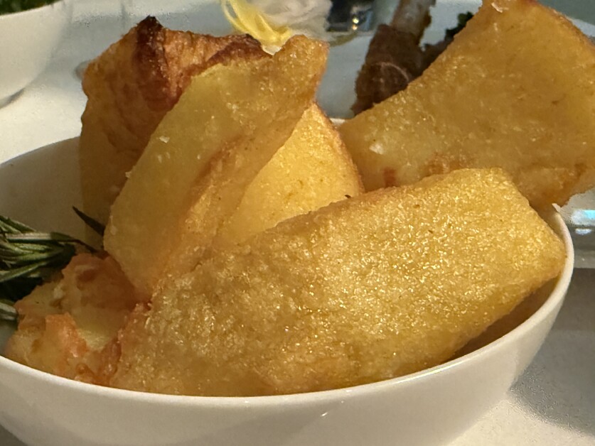 Sartoria Launceston Place. Discover the very essence of elegant Kensington neighbourhood dining.