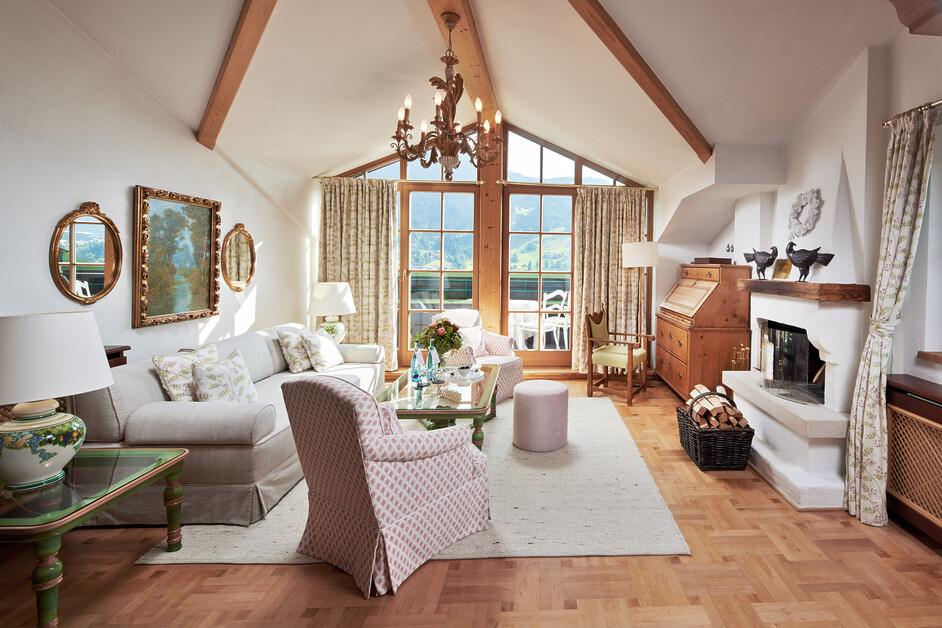 Frank Mannion Reviews Relais & Châteaux Hotel Tennerhof And Follows In The Footsteps Of 007 Creator Ian Fleming.