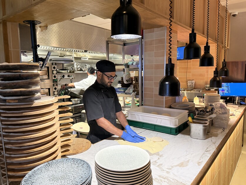 Andy Mossack eats at Gallio Fitzrovia and takes a deep delve into Mediterranean sharing plates.